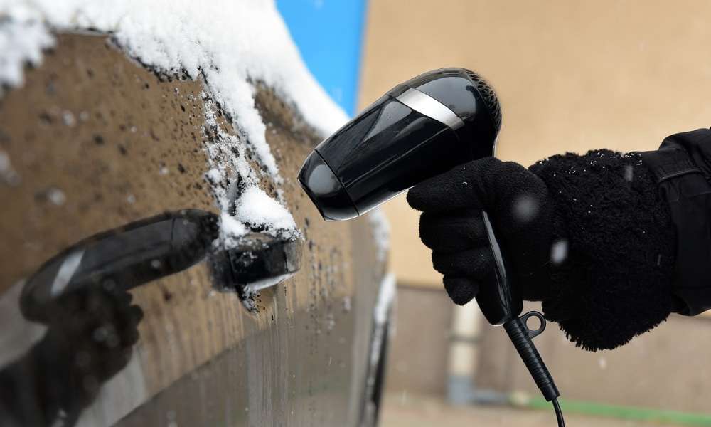 Unfreeze car door locks with a hair dryer 